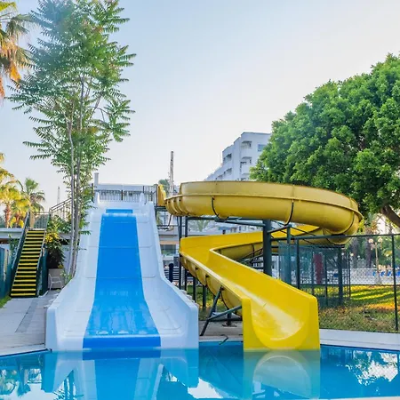 Rezort Sural (adults Only)