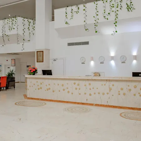 Sural (adults Only) Rezort Side