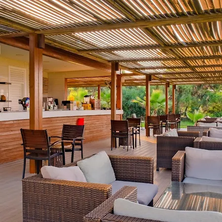 Sural (adults Only) Rezort Side