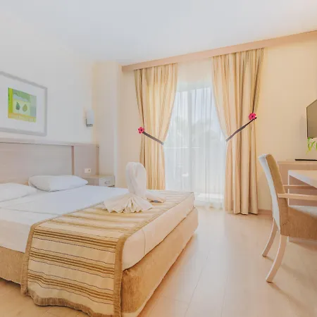 Sural (adults Only) Rezort