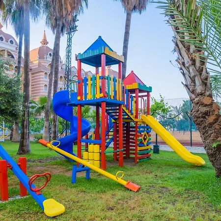 Rezort Sural (adults Only)