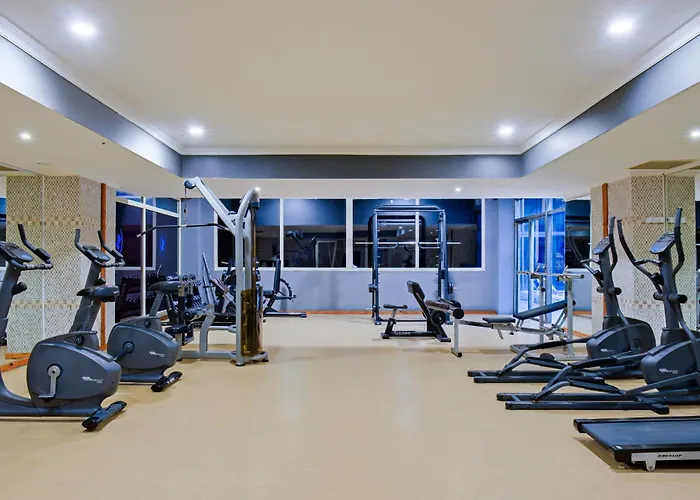 Sural (adults Only) Θέρετρο