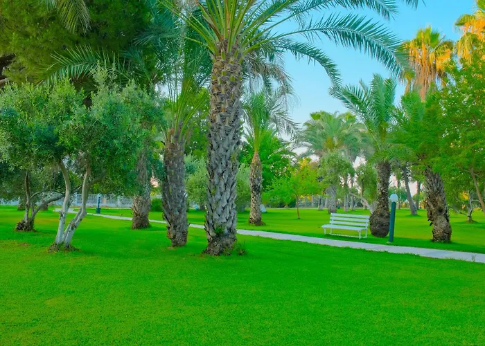 Θέρετρο Sural (adults Only) Σιντέ