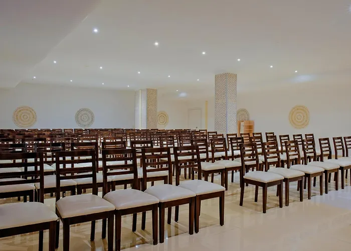 Sural (adults Only) Σιντέ