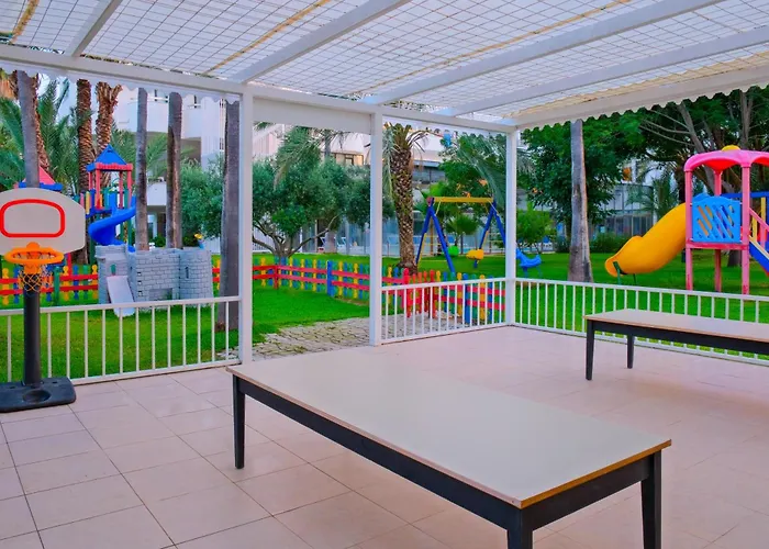 Sural (adults Only) Θέρετρο Σιντέ