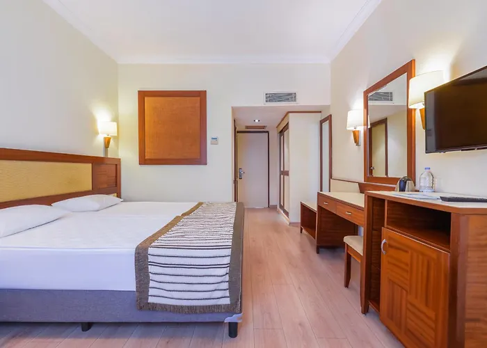 Sural (adults Only) Σιντέ