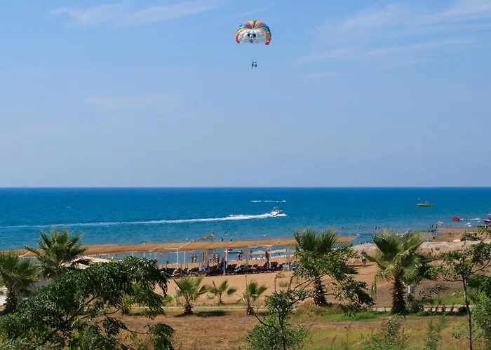 Sural (adults Only) Σιντέ